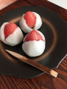 苺白玉饅頭